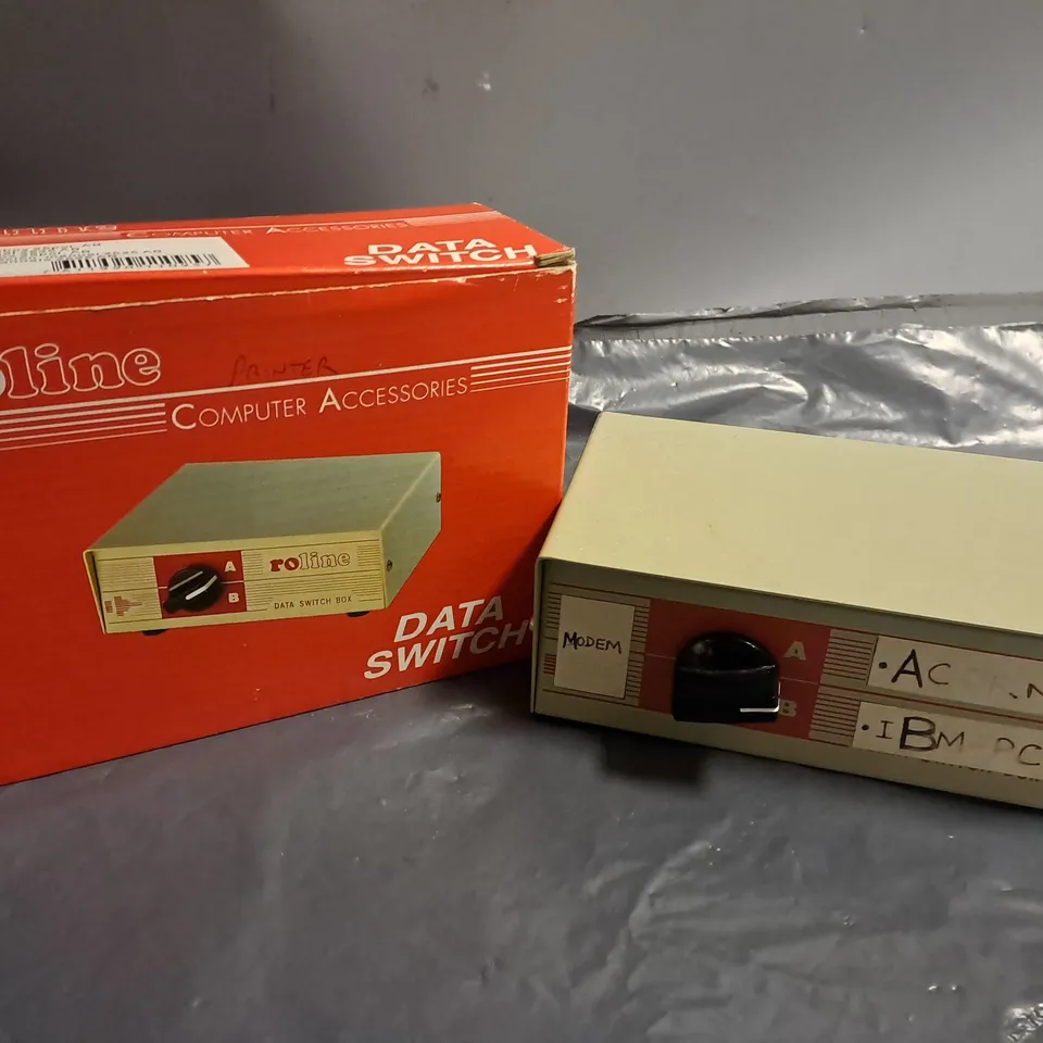 BOXED ROLINE DATA SWITCH BOX