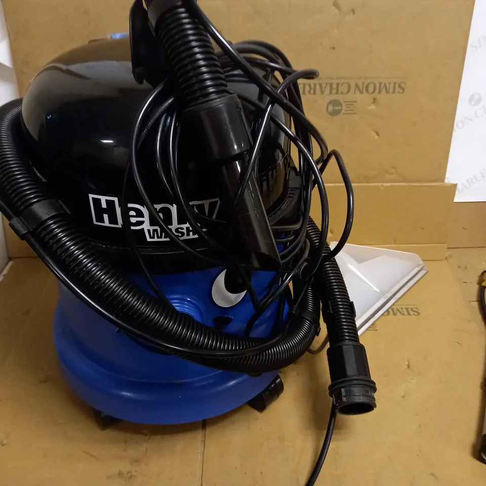 HENRY 1060W WASH WET VACUUM