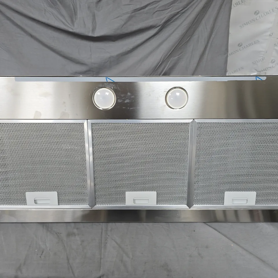 STAINLESS STEEL KITCHEN EXTRACTOR HOOD WITH 3 FRONT FILTERS