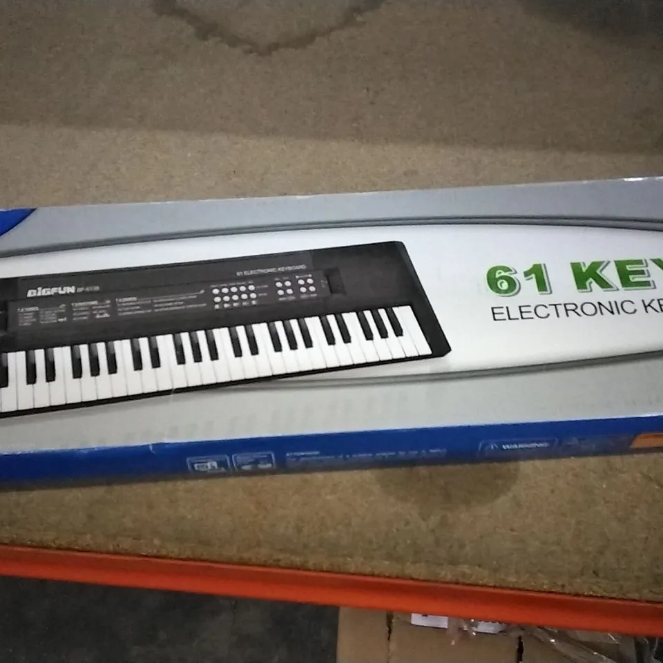 BOXED BIGFUN ELECTRONIC KEYBOARD BF-6138