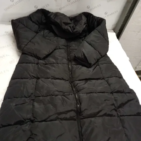 BLACK LONG WINTER COAT SIZE L
