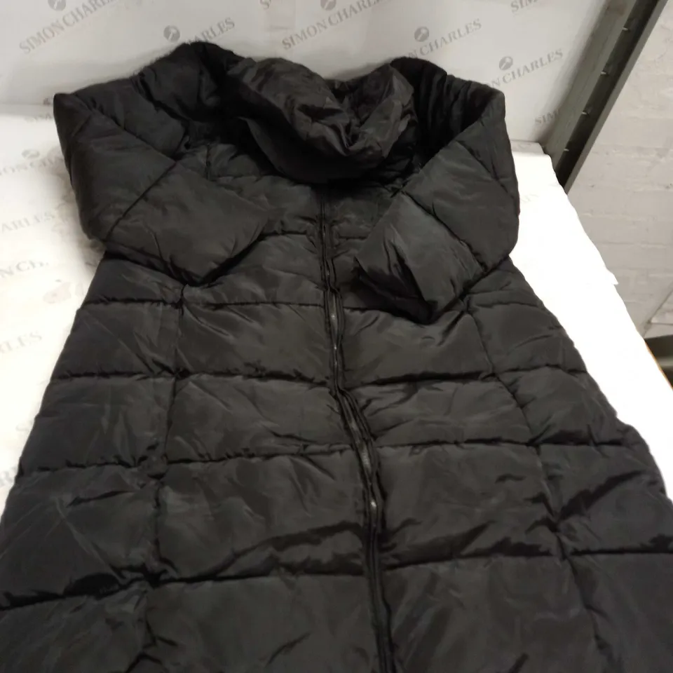 BLACK LONG WINTER COAT SIZE L