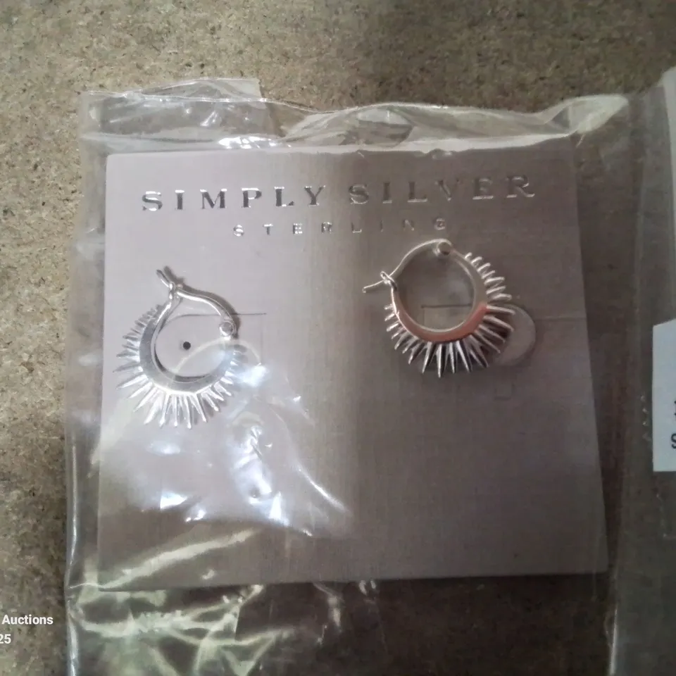 SIMPLY SILVER EARRINGS 