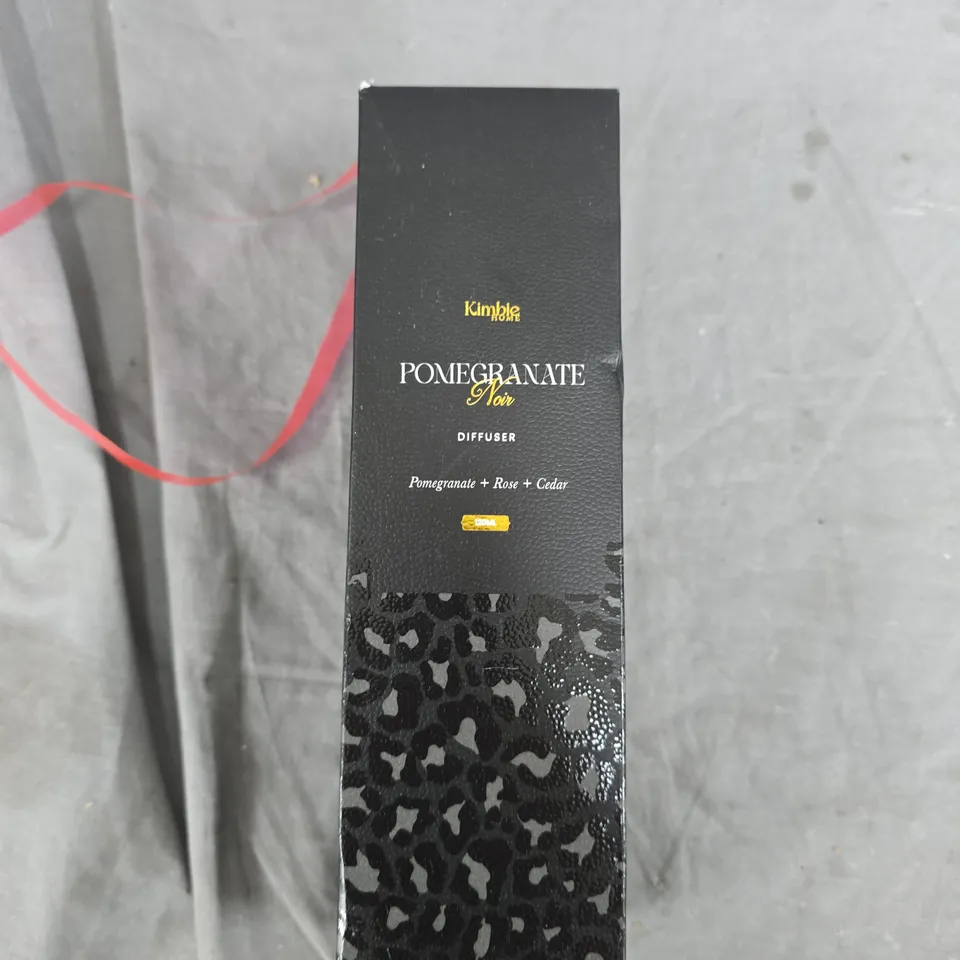 BOX OF APPROXIMATELY 20 ASSORTED HOUSEHOLD GOODS TO INCLUDE: DIFFUSER AND GLASS EMULSION 