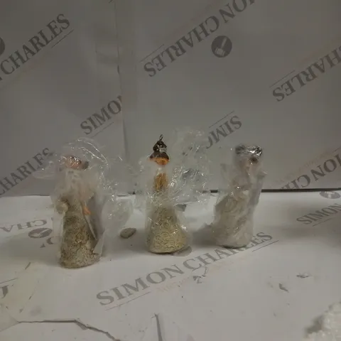 SET OF 3 HANGING WHITE FLORAL ANGELS