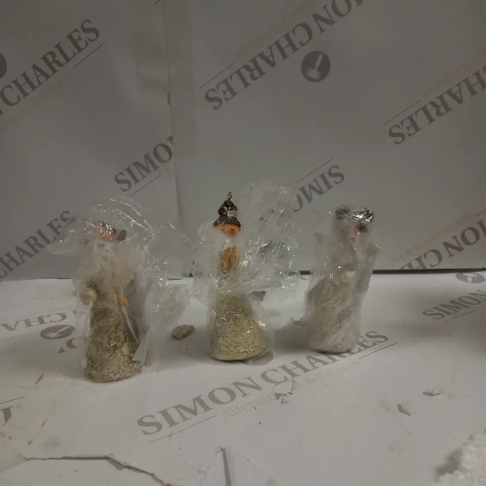 SET OF 3 HANGING WHITE FLORAL ANGELS 