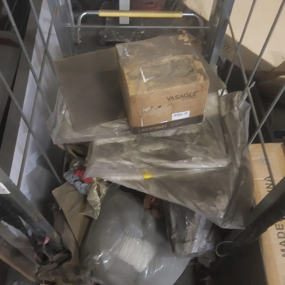 CAGE CONTAINING A LARGE QUANTITY OF ASSORTED ITEMS INCLUDING: CORNER SHELF, CUSHIONS ECT // CAGE NOT INCLUDED