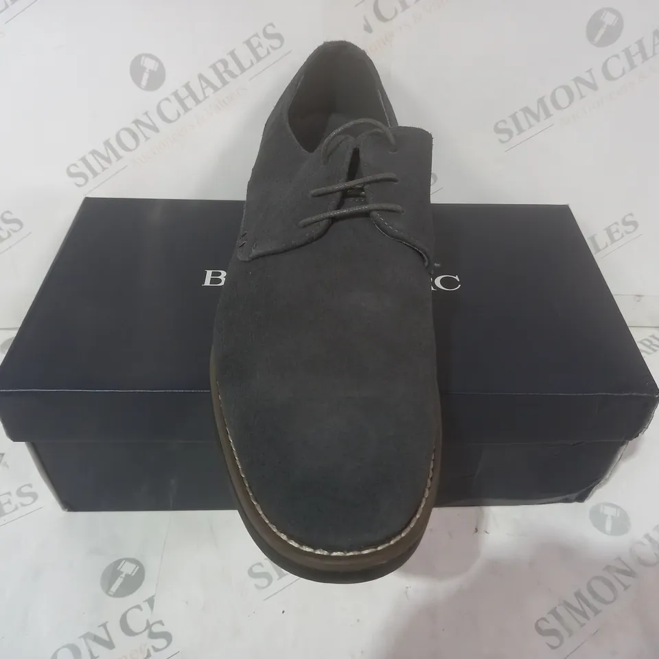 BOXED PAIR OF BRUNO MARC LACE UP SUEDE SHOES IN GREY SIZE 13