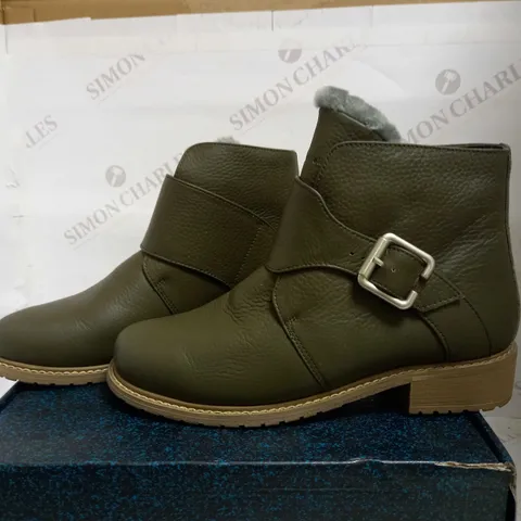 EMU BOURKE ANKLE BOOTS UK SIZE 7