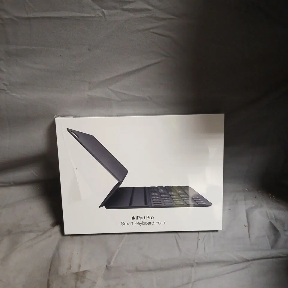 APPLE IPAD PRO SMART KEYBOARD FOLIO