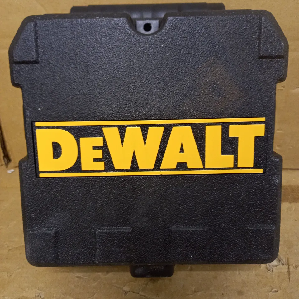 DEWALT 50M SELF LEVELING CROSS LINE LASER