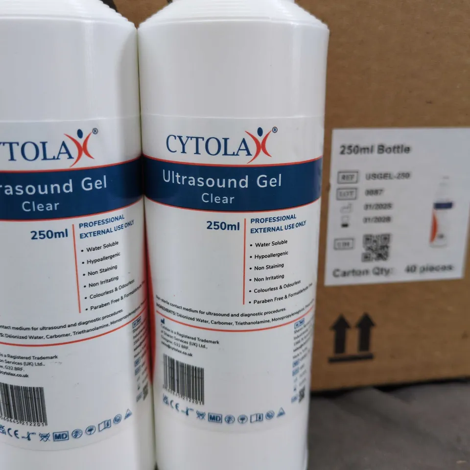 LOT OF APPROXIMATELY 40 250ML CYTOLA CLEAR ULTRASOUND CREAMS