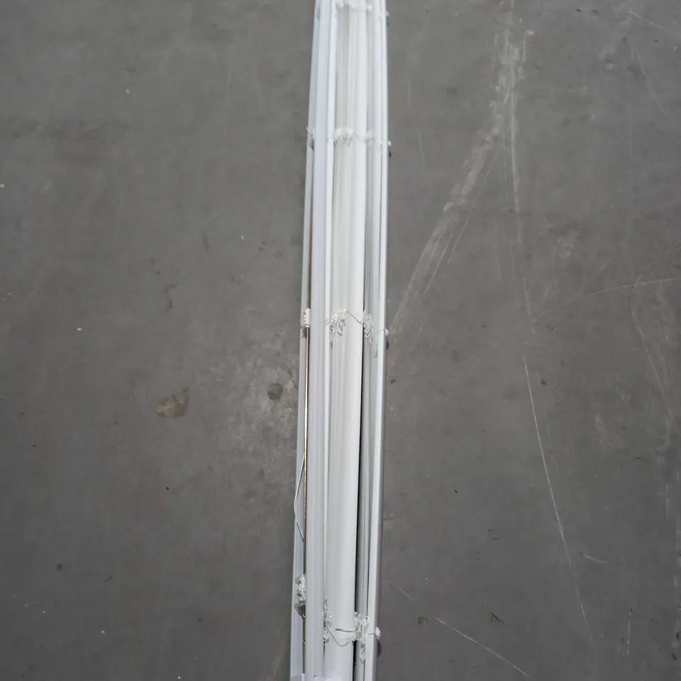 PVC VENETIAN BLIND 180X160 WHITE - COLLECTION ONLY RRP £40