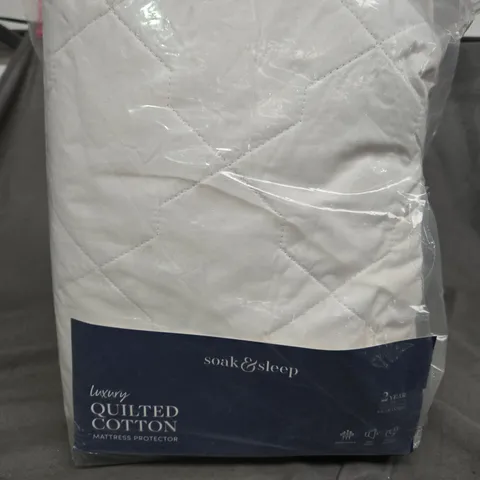 SOAK & SLEEP LUXURY QUILTED COTTON MATTRESS PROTECTOR - KIGN SIZE 