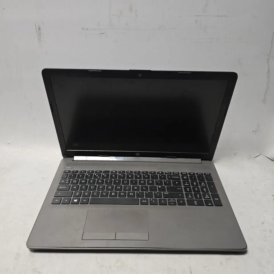 HP 255 G7 LAPTOP 