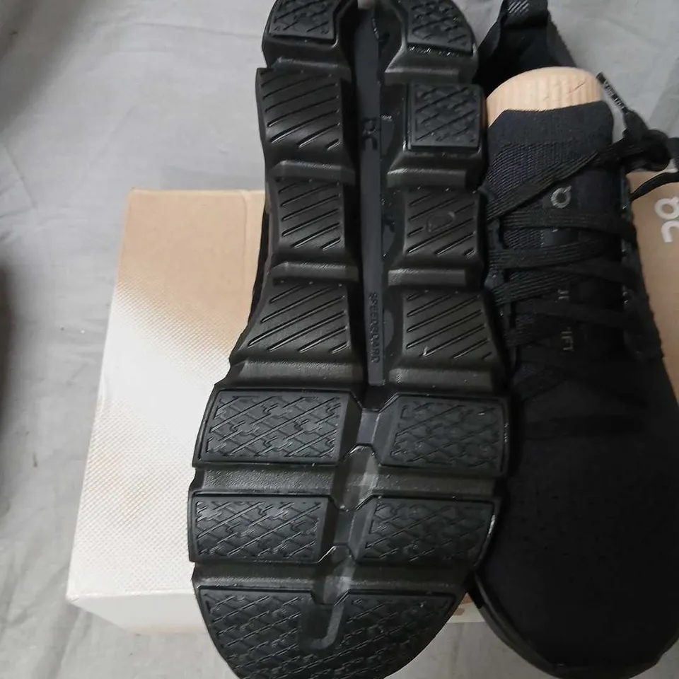 ON RUNNING CLOUDSWIFT 4 TRAINERS – BLACK, UK 11