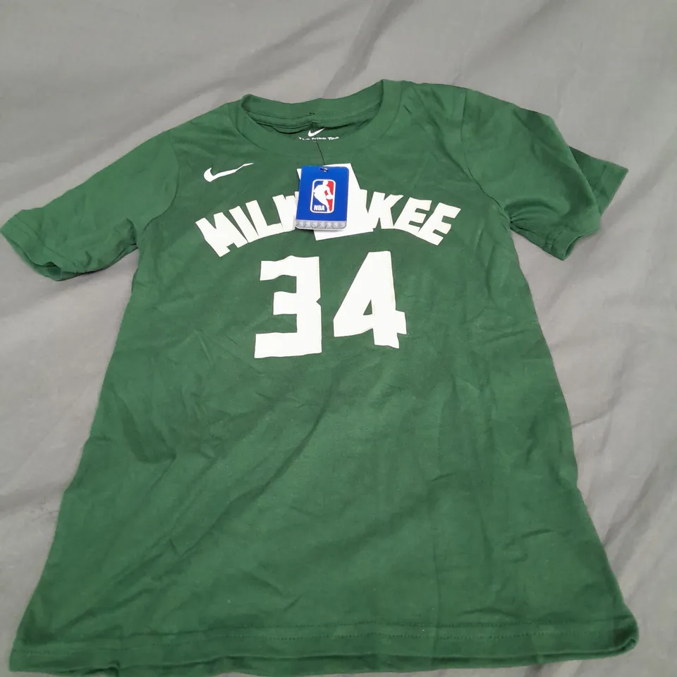 NIKE NBA BOYS MILWAUKEE 34 TEE IN GREEN SIZE S