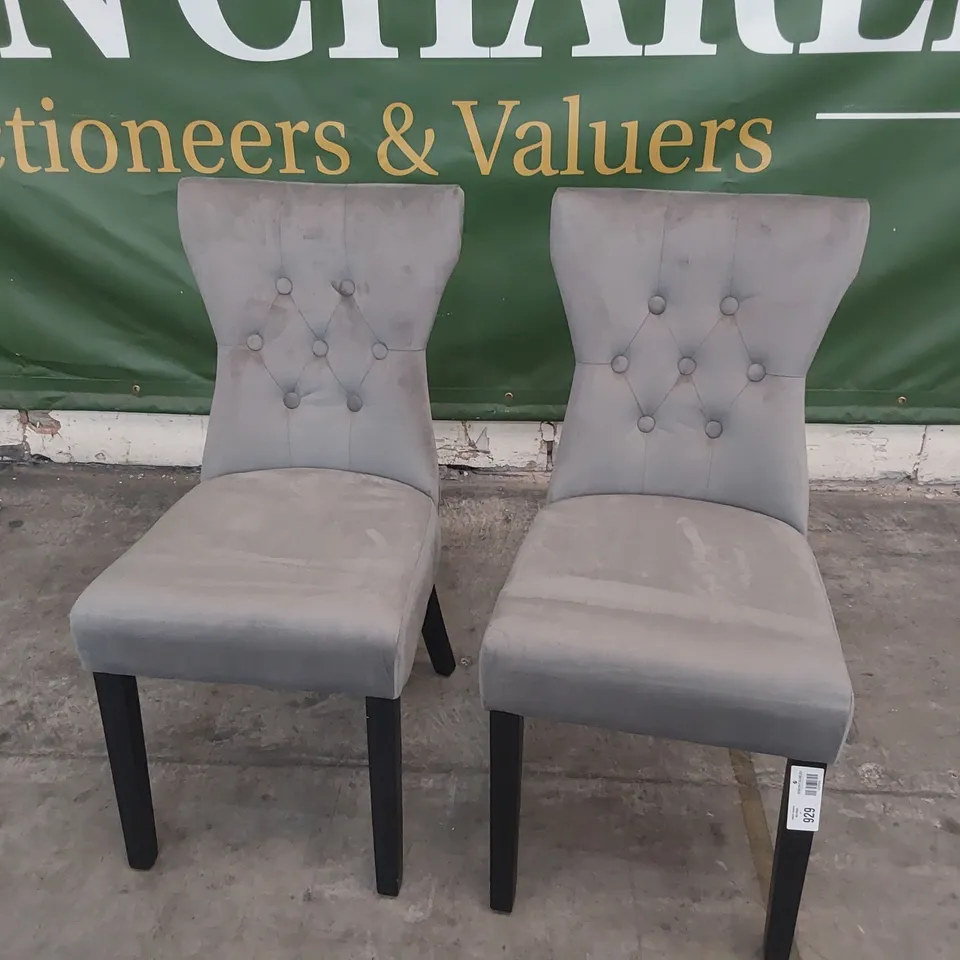 PAIR UPHOLSTERED BUTTONED RING BACK DINING CHAIRS GREY PLUSH FABRIC ON BLACK WOOD LEGS 
