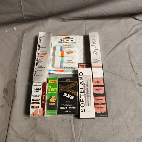 APPROXIMATEY 30 ASSORTED HEALTH AND BEAUTY PRODUCTS TO INCLUDE - COLOUR CHANGING FOUNDATION STICK - TEMPORARY EYE TIGHTENER - NASAL STICKS - ETC