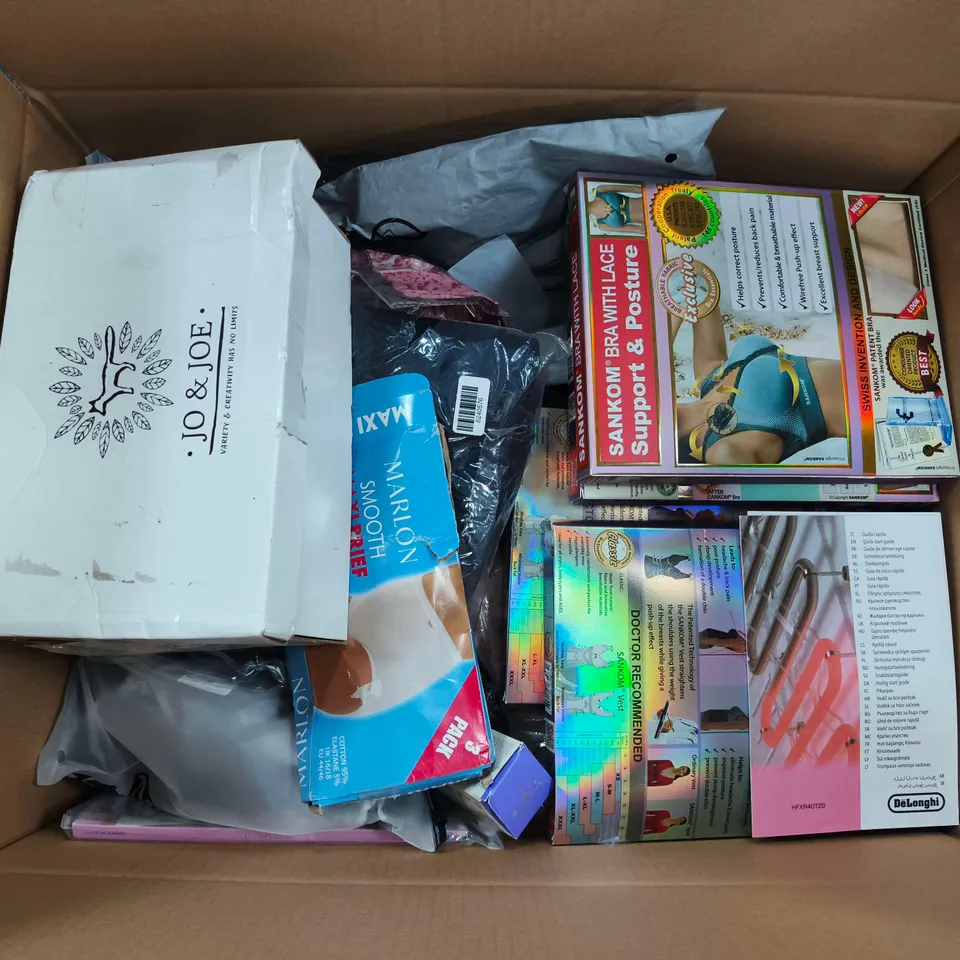 APPROXIMATELY 15 ASSORTED ITEMS TO INCLUDE LIVMORE BACK FLOW SMOKE FOUNTAIN, JO & JOE SANDALS, SANKOM SUPPORT & POSTURE BRA, ETC - COLLECTION ONLY