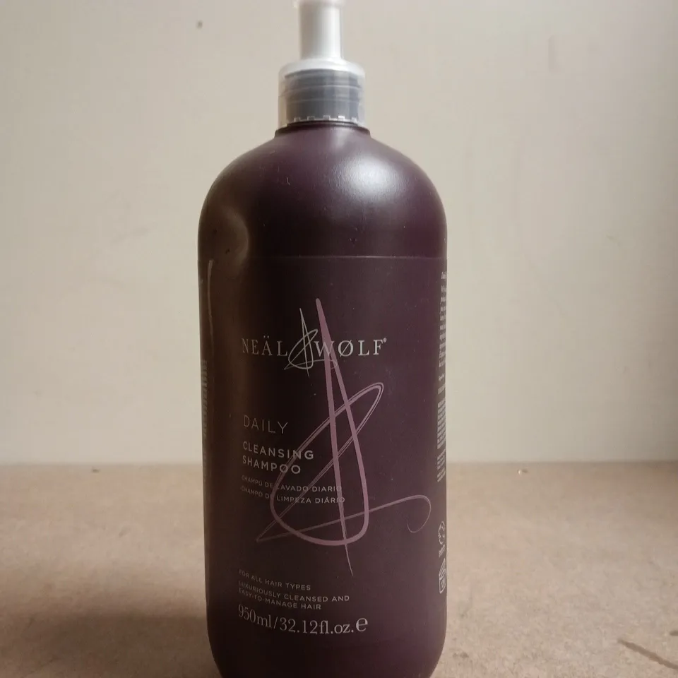 NEAL & WOLF - DAILY CLEANSING SHAMPOO (950ML)