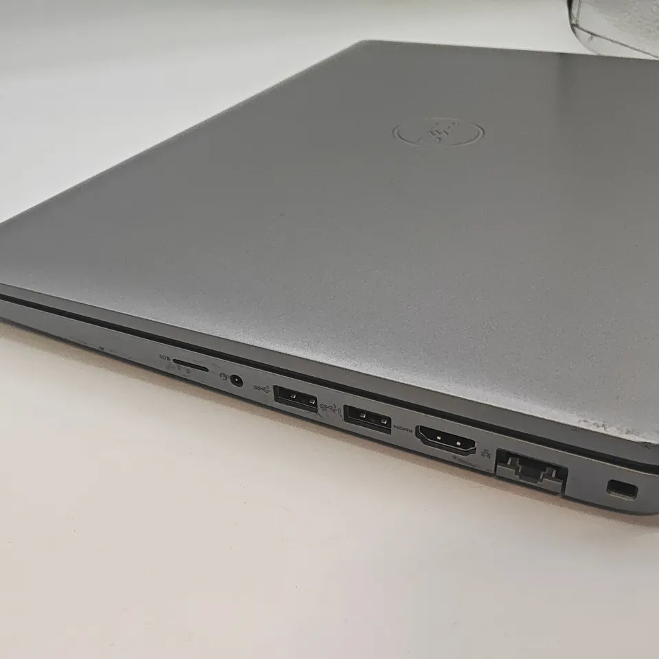 UNBOXED DELL PRECISION 3580 LAPTOP IN SILVER - P127F