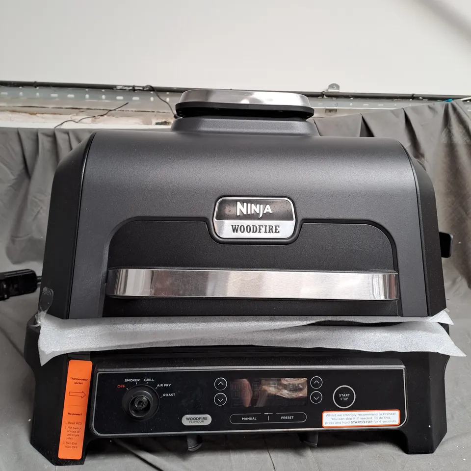 NINJA WOODFIRE PRO XL ELECTRIC BBQ GRILL & SMOKER - COLLECTION ONLY
