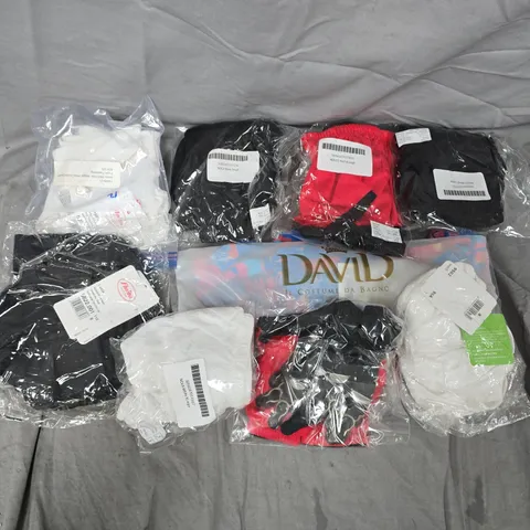 APPROXIMATELY 20 ASSORTED CLOTHING ITEMS IN VARIOUS COLOURS, SIZES, AND STYLES TO INCLUDE BRANDS SUCH AS ANITA, DAVID ESSENTIALS, COTTON SUSA, ETC