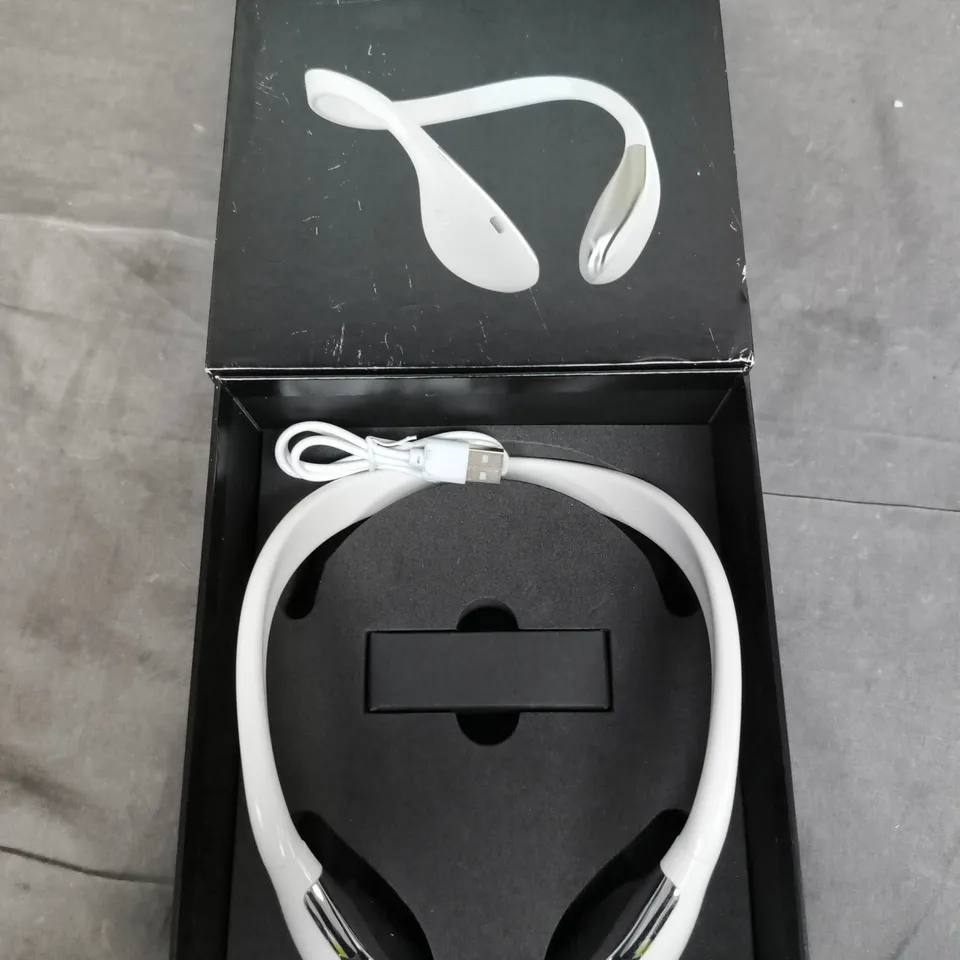 LUNAMOUR LUNALIFT DEFINE & CONTOUR EMS FACIAL DEVICE – BOXED