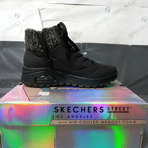 SKECHERS ANKLE BOOTS BLACK SIZE 7