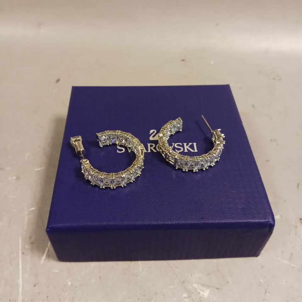 SWAROVSKI STONE HOOP EARRINGS  