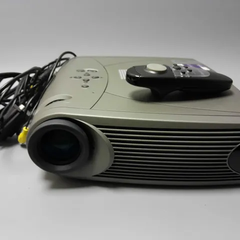 INFOCUS LP340B PROJECTOR