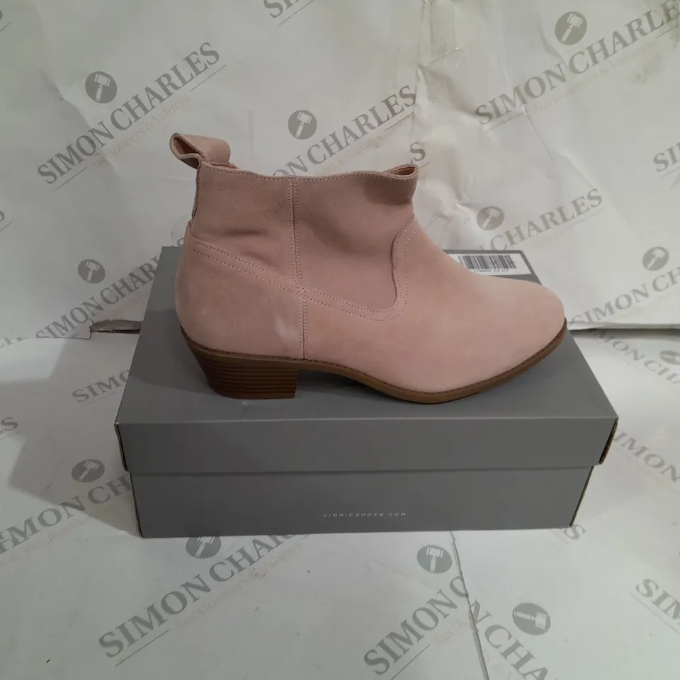 BOXED VIONIC PIN SUEDE ANKLE BOOTS SIZE 7