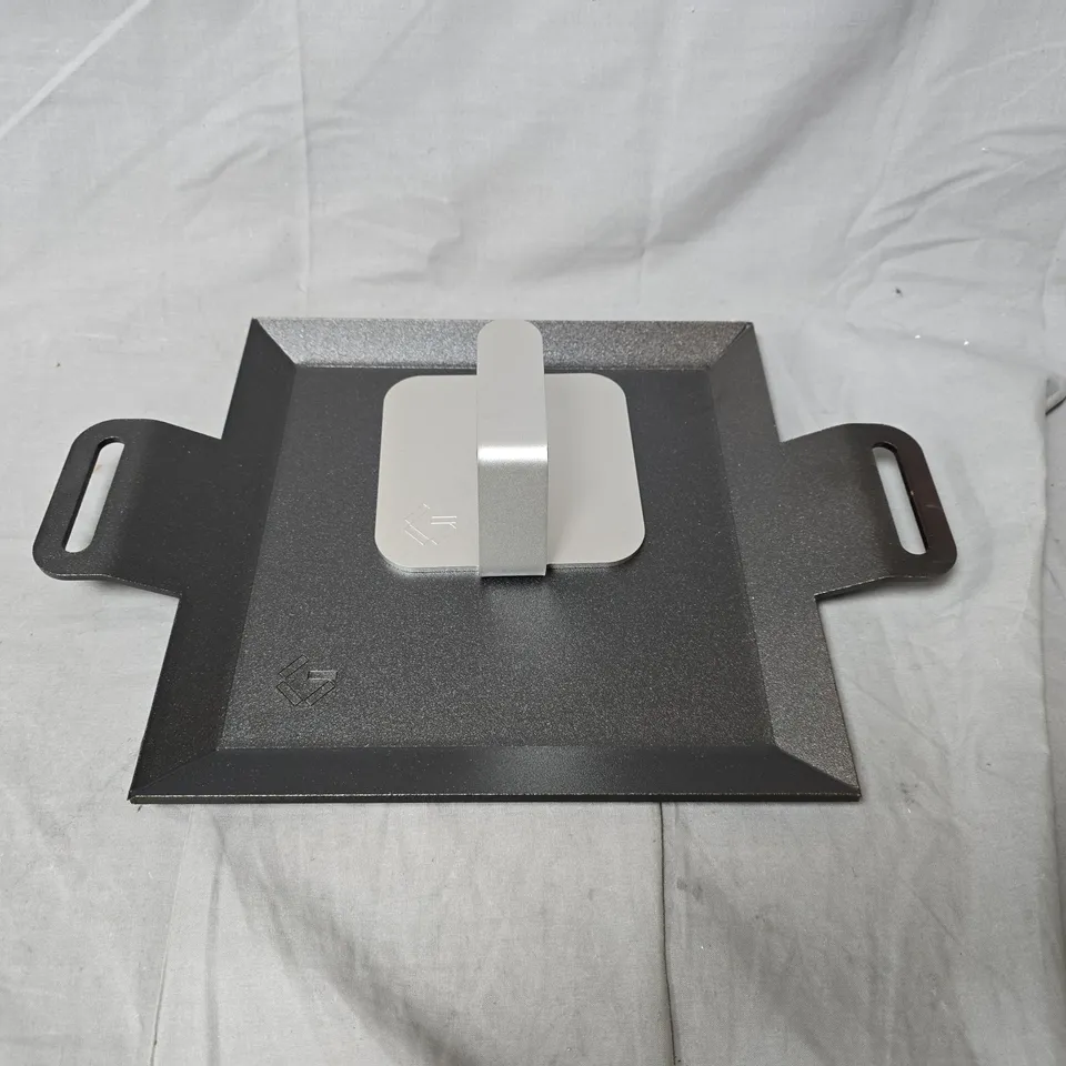 GASTROTOOLS MINI GRILL PLATE WITH SMASHER GRILL PRESS