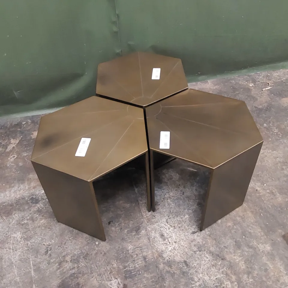 DESIGNER 3-PIECE SUNDIAL COFFEE TABLE 