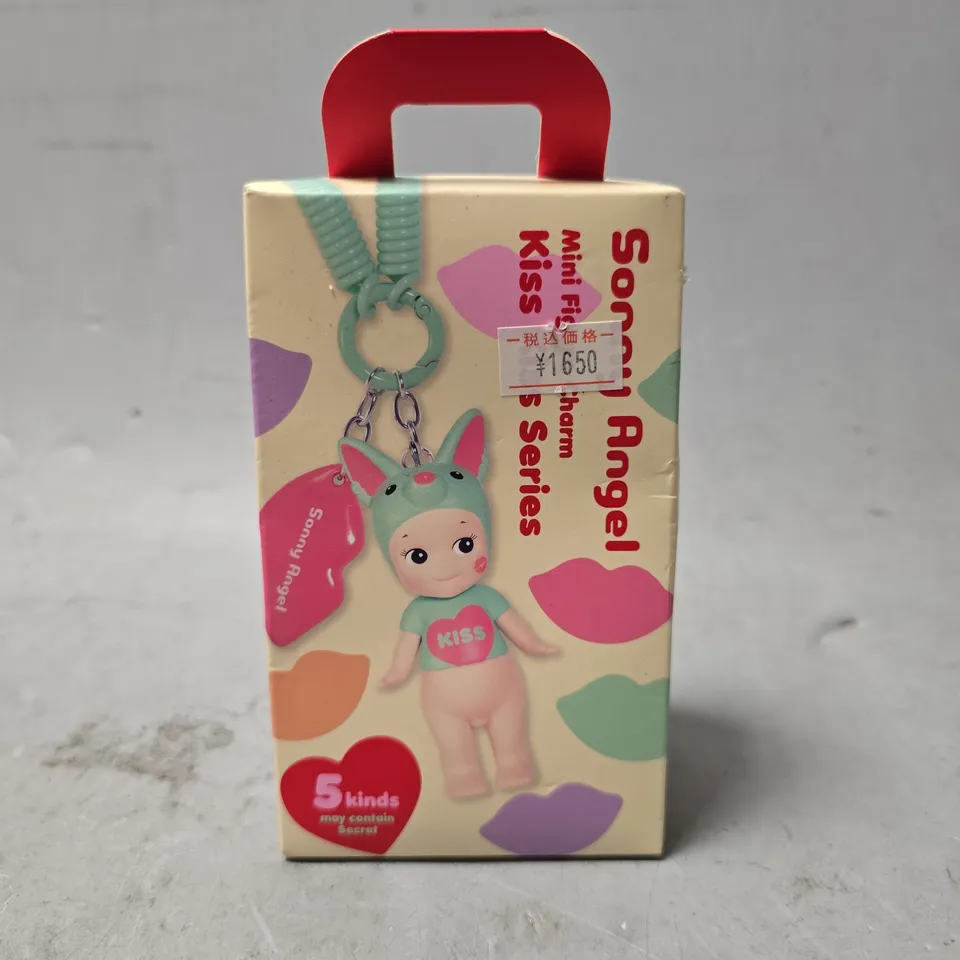 BOXED SONNY ANGEL MINI FIGURE CHARM KISS KISS SERIES 