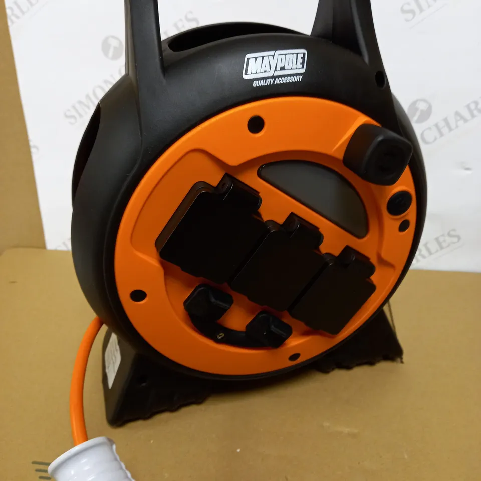 MAYPOLE MOBILE MAINS ROLLER POWER UNIT 230V