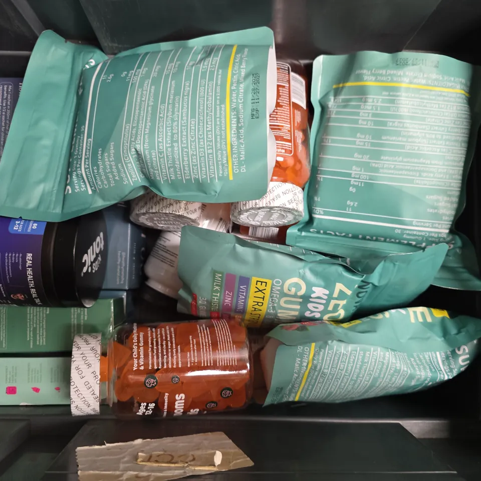 APPROXIMATELY 12 ASSORTED VITAMIN/HEALTH AID PRODUCTS TO INCLUDE SUPERSHROOMS FOR KIDS, TONIC KIDS IMMUNITY GUMMIES, JUSTFLOOW GENIUS MIND, ETC - COLLECTION ONLY