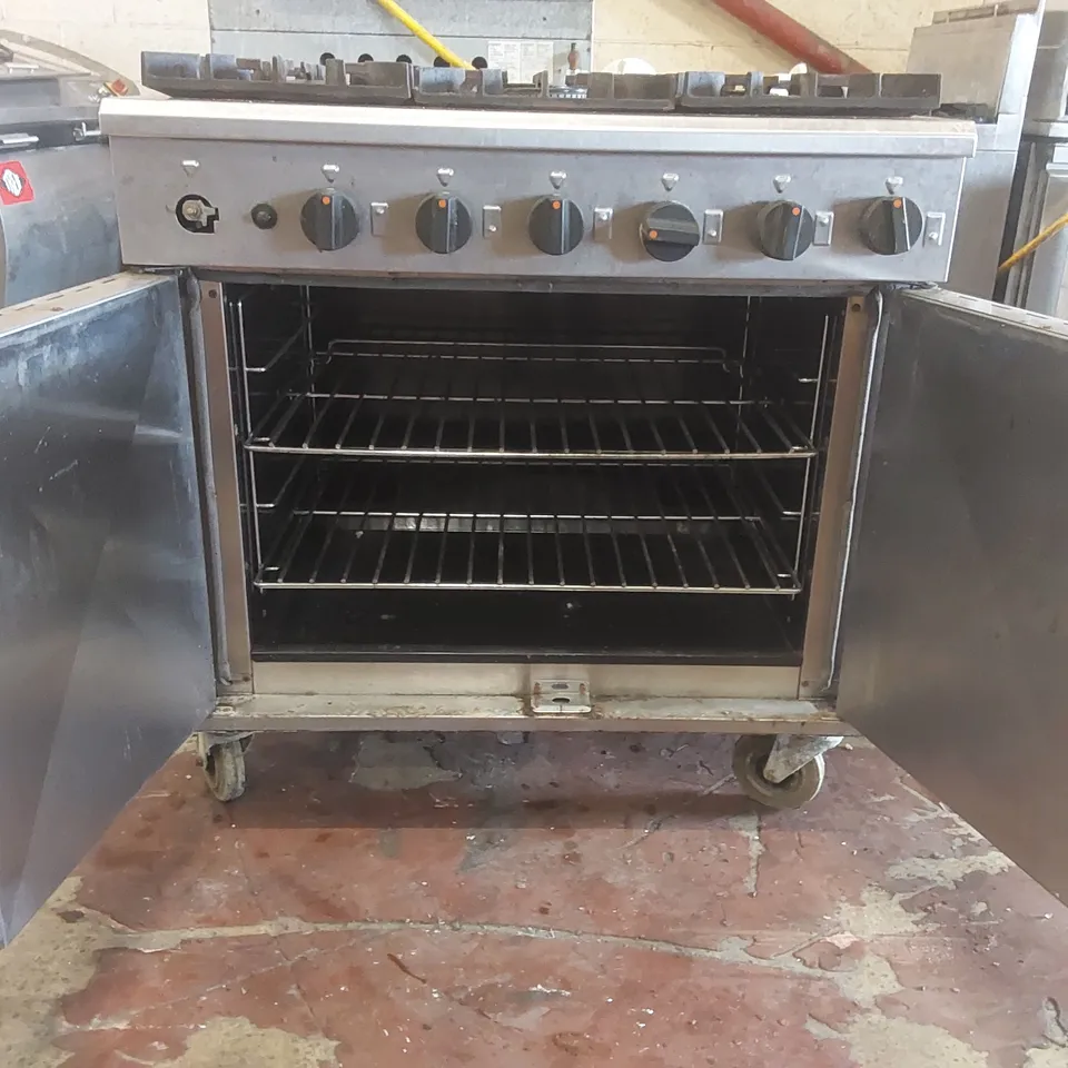 LINCAT 6 BURNER COMMERCIAL GAS OVEN RANGE