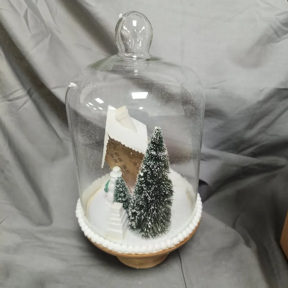 WINTER SCENE CLOCHE
