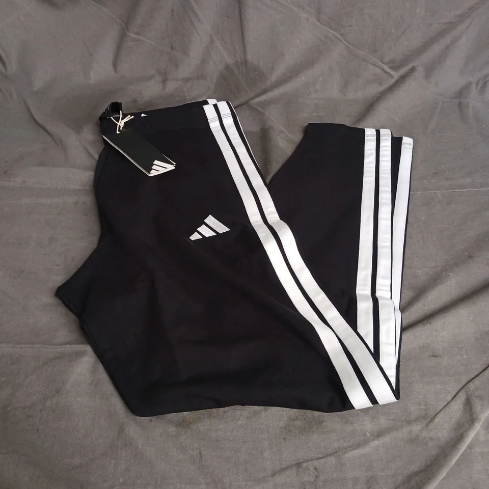 ADIDAS 3 STRIPE LEGGINGS IN BLACK/WHITE SIZE L