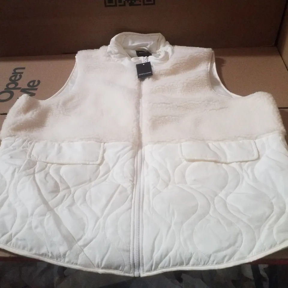 BOX CONTAINING APPROXIMATELY 7 BRAND NEW JD WILLIAMS CREAM BORG FLEECE GILETS - SIZE 24
