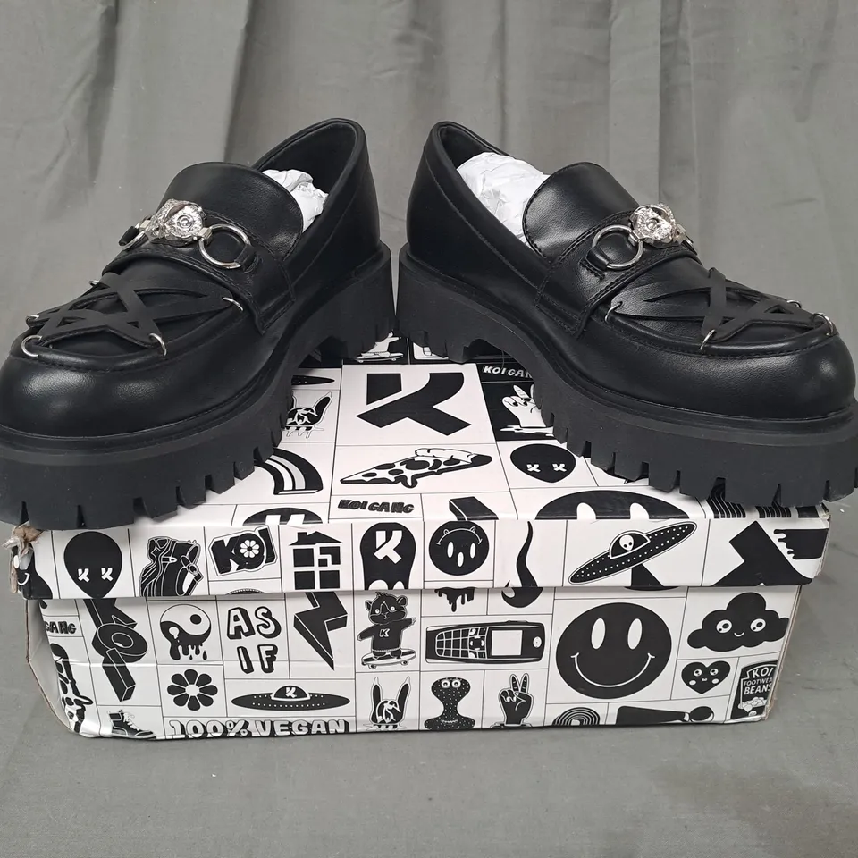 BOXED PAIR OF KOI VEGAN SILENT DUSK PENTAGRAM LOAFERS IN BLACK UK SIZE 7