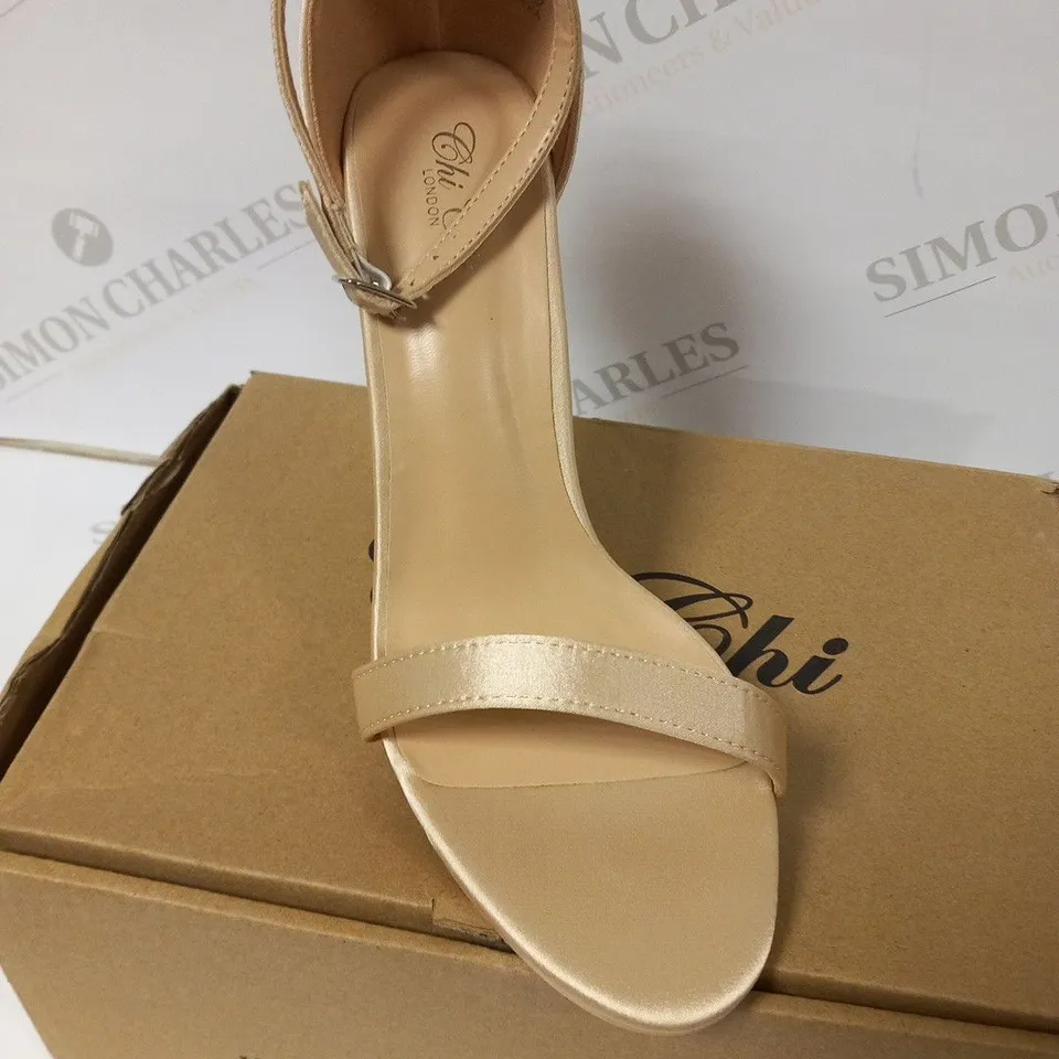 BOXED CHI CHI LONDON HIGH HEEL DIAMANTE DESIGN SATIN SANDAL IN NEUTRAL SIZE 6