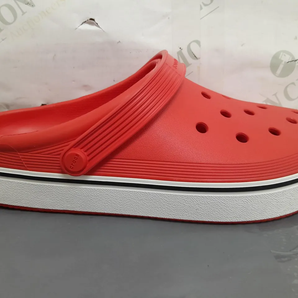 PAIR OF CROCS OFF COURT CLOGS IN RED UK M9/W10