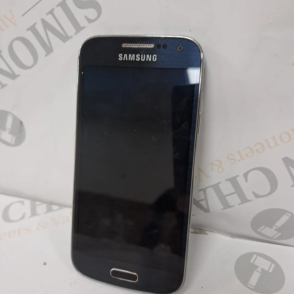 SAMSUNG GALAXY S4 SMARTPHONE
