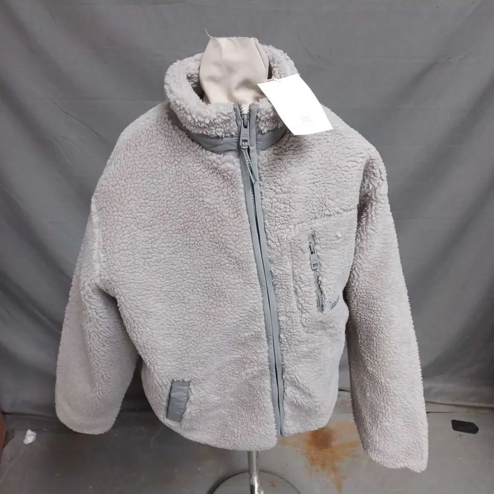 PACIFIC REPUBLIC SHERPA ZIP UP JACKET IN GREY SIZE M