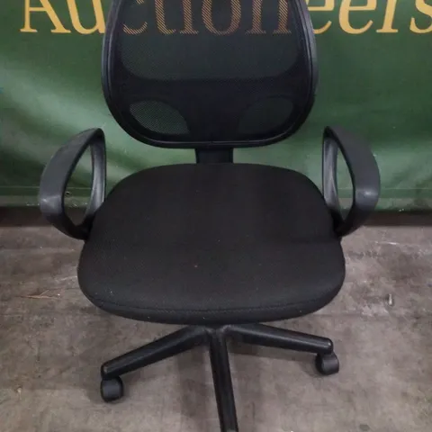MESH OFFICE CHAIRS - BLACK  