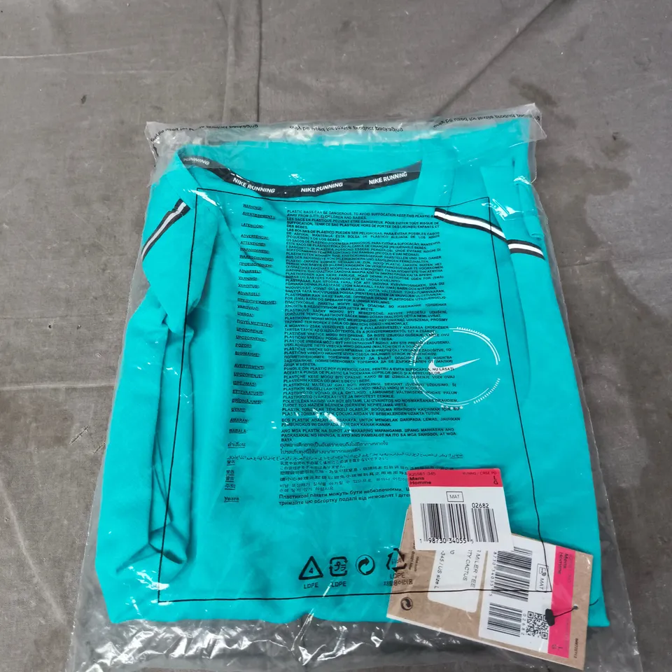 NIKE RUNNING TURQUOISE ATHLETIC TOP –LARGE