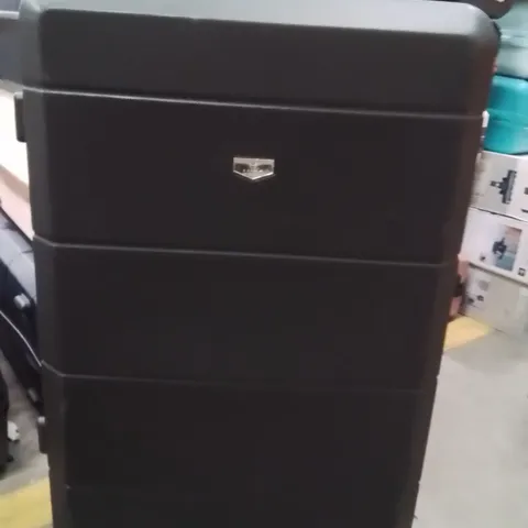 LUGG TRAVEL SUITCASE BLACK 